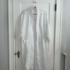 Love by GAP White Lightweight Robe